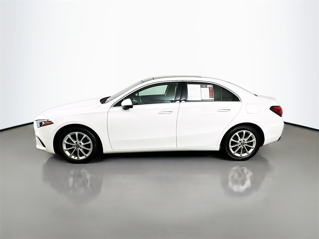 Used 2022 Mercedes-Benz A 220 4MATIC image 5