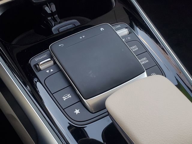 Used 2023 Mercedes-Benz GLB 250 4MATIC image 23