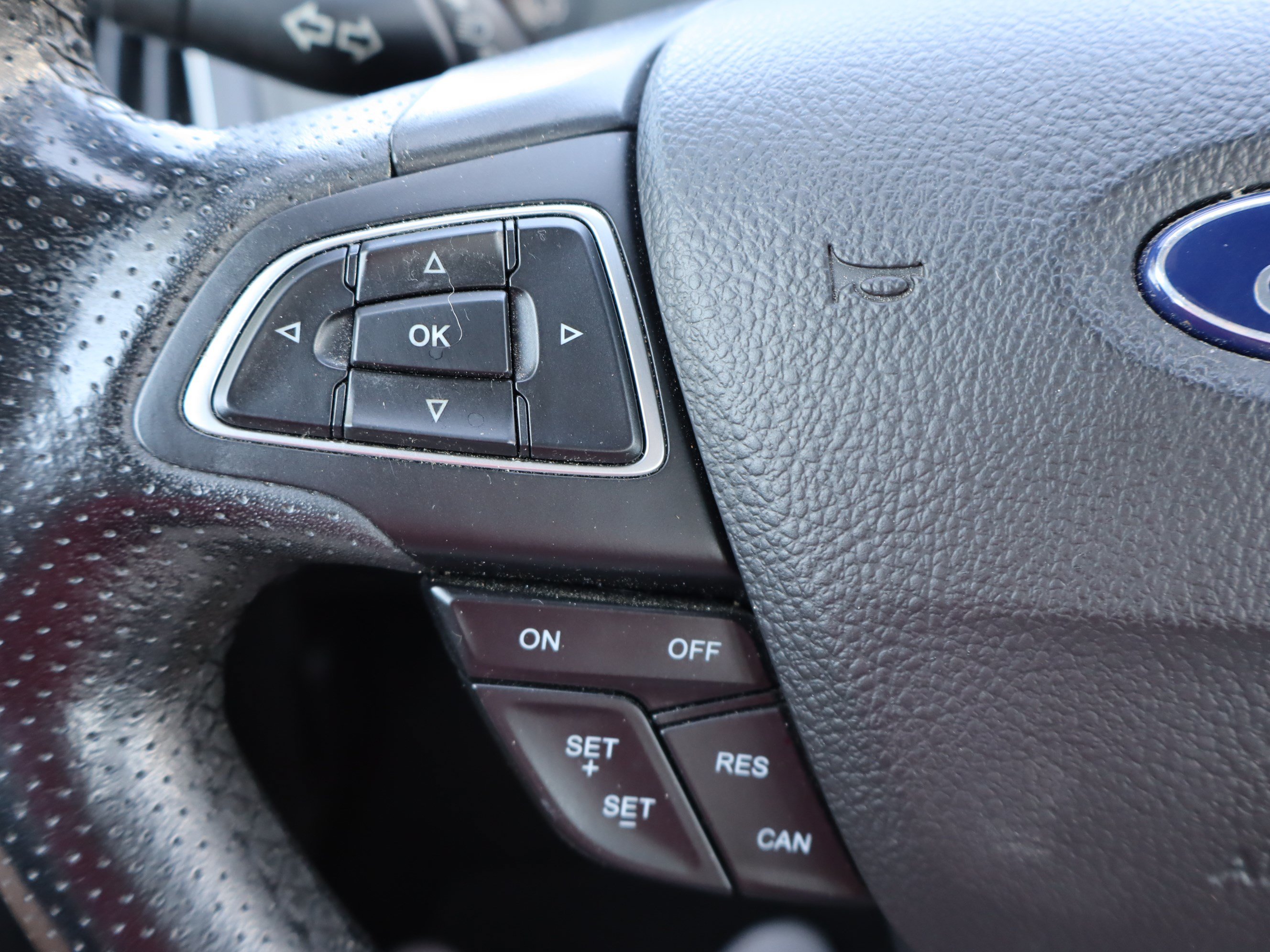 Used 2017 Ford Focus ST FWD image 19