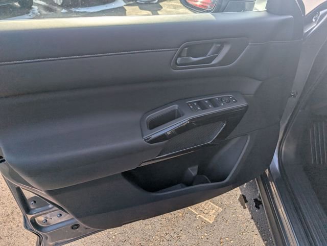 New 2026 Nissan Pathfinder SV image 15