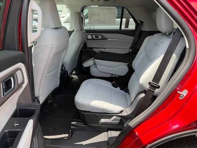 New 2026 Ford Explorer Platinum image 29