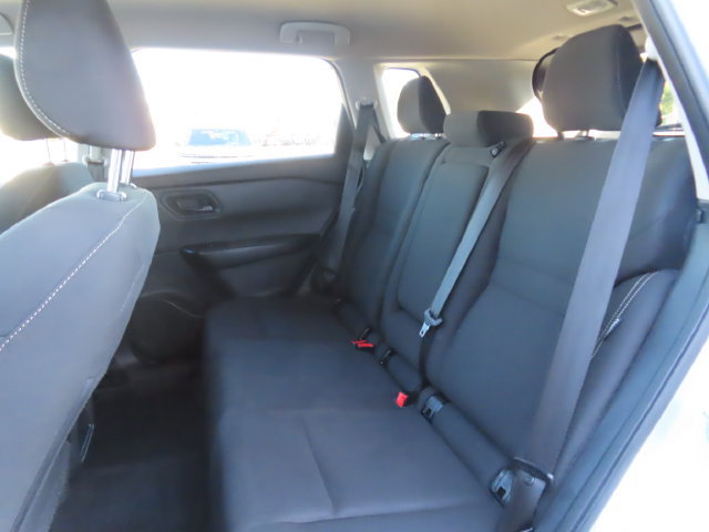 Used 2024 Nissan Rogue S AWD/4WD image 22