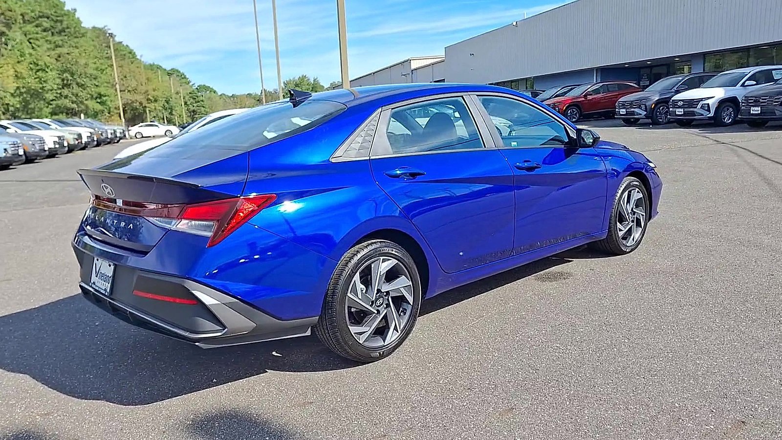 Used 2025 Hyundai Elantra Sport image 8