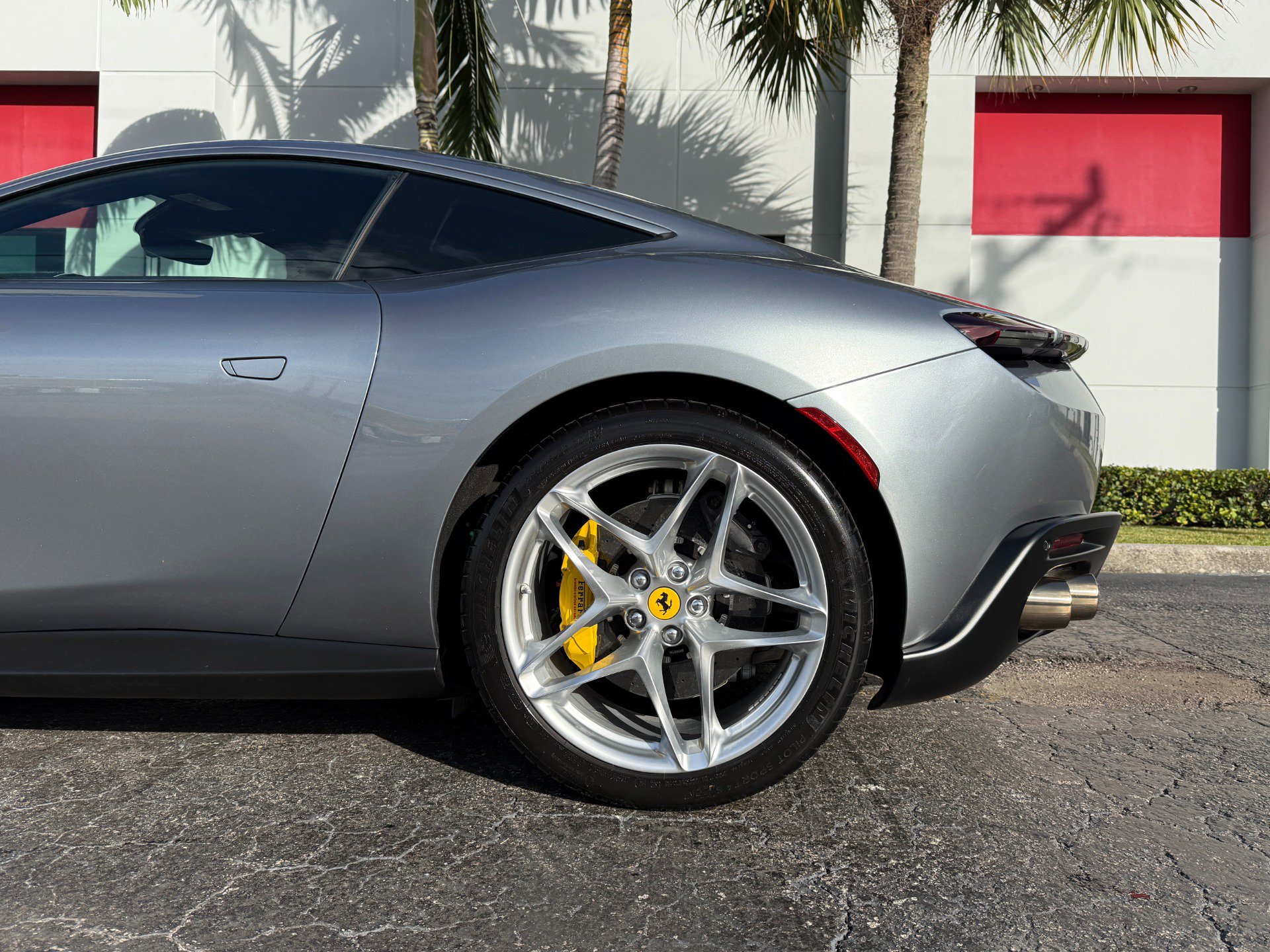 Used 2021 Ferrari Roma RWD image 12