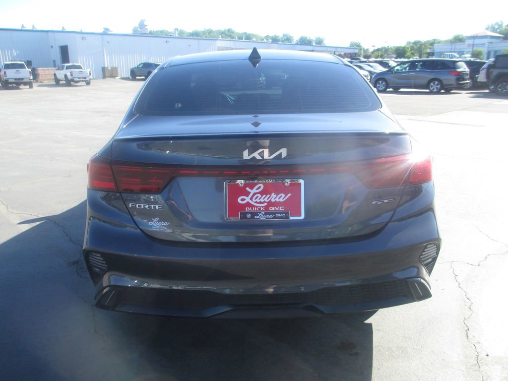Used 2023 Kia Forte GT-Line w/ GT-Line Premium Package FWD image 7