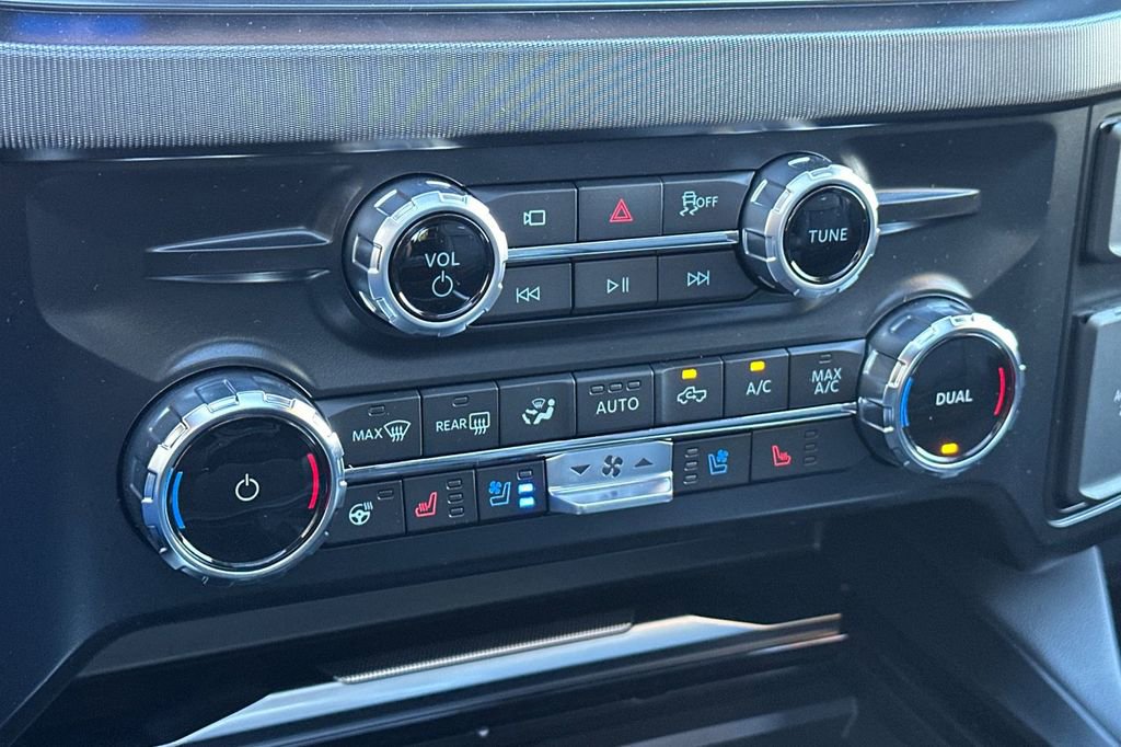 New 2026 Ford F250 Platinum image 17