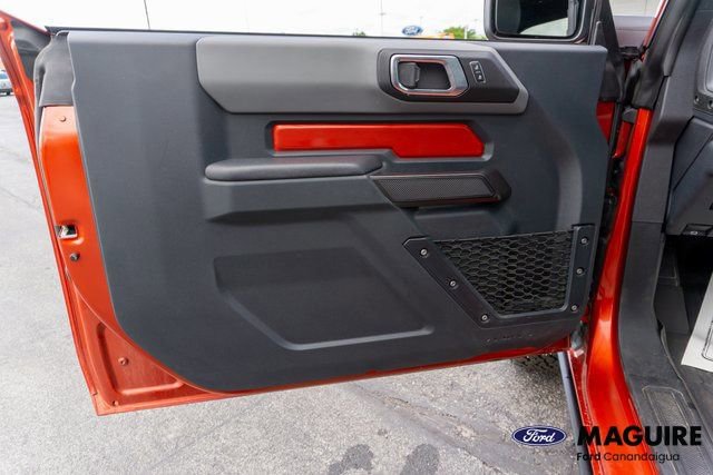 Used 2024 Ford Bronco Black Diamond image 11