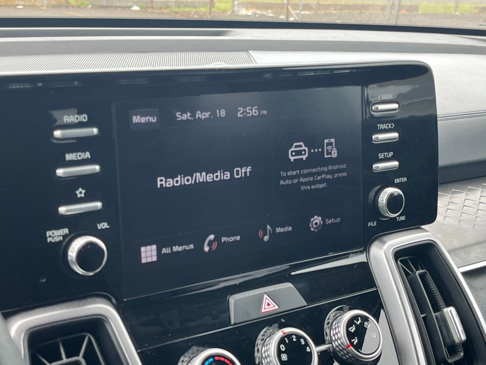 Used 2023 Kia Sorento LX image 17