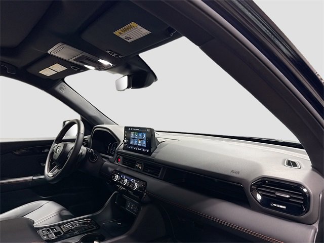 Used 2025 Honda Pilot TrailSport image 33