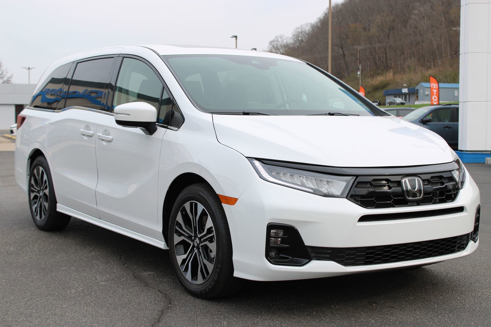 New 2026 Honda Odyssey Elite image 6