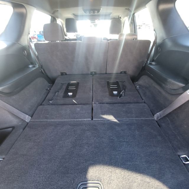 Used 2024 Dodge Durango SXT image 16