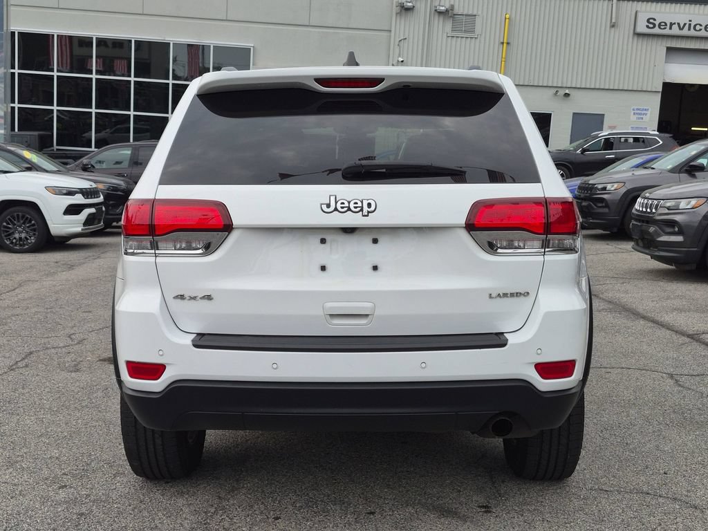 Used 2020 Jeep Grand Cherokee Laredo AWD/4WD image 7