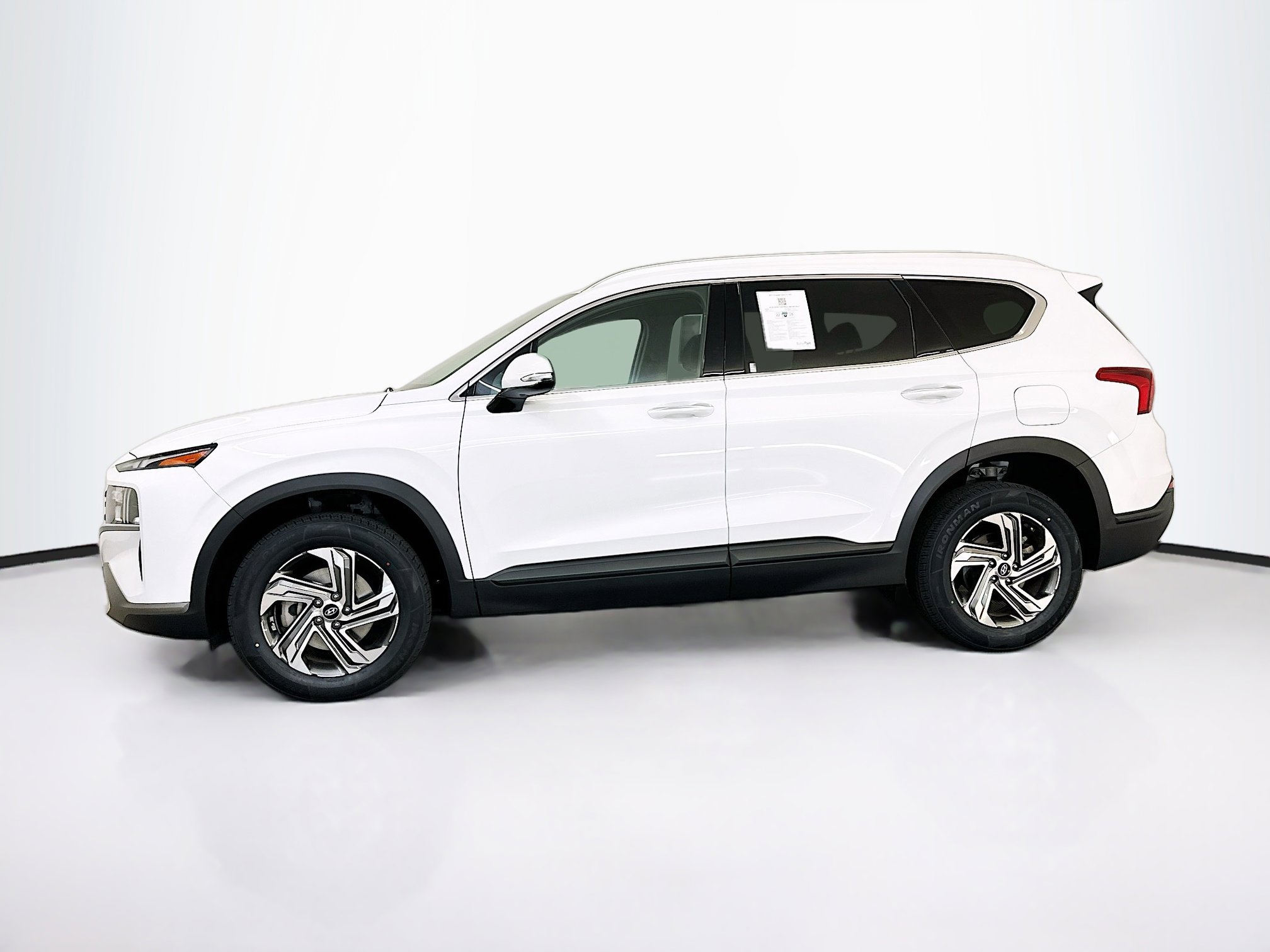 Used 2023 Hyundai Santa Fe SEL image 4