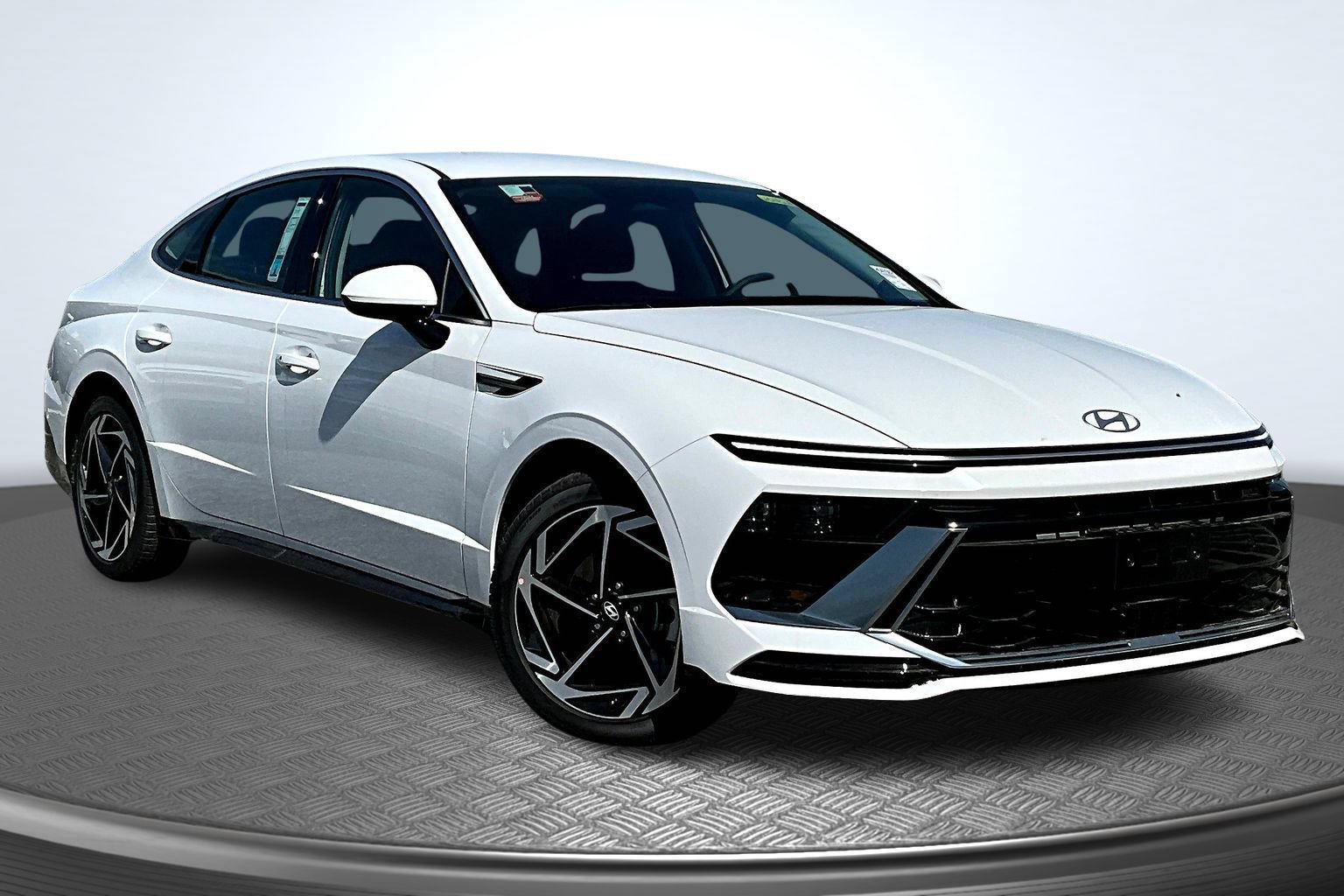 New 2026 Hyundai Sonata SEL FWD image 3