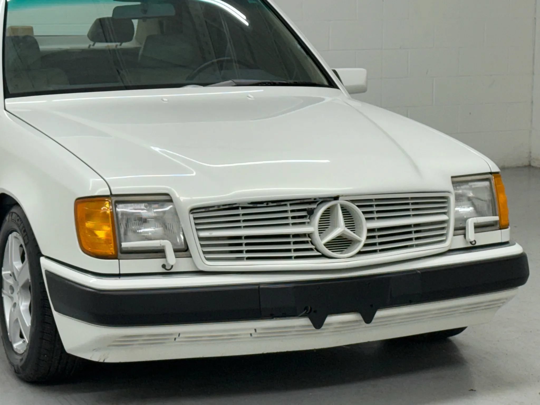 Used 1990 Mercedes-Benz 300 E 3.0 image 55