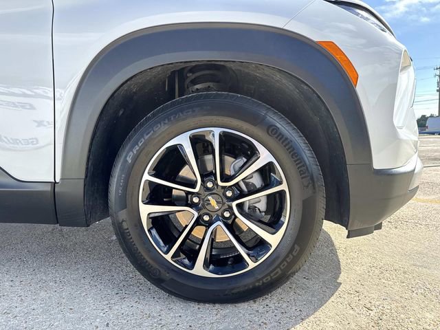 Used 2025 Chevrolet TrailBlazer LT FWD image 7