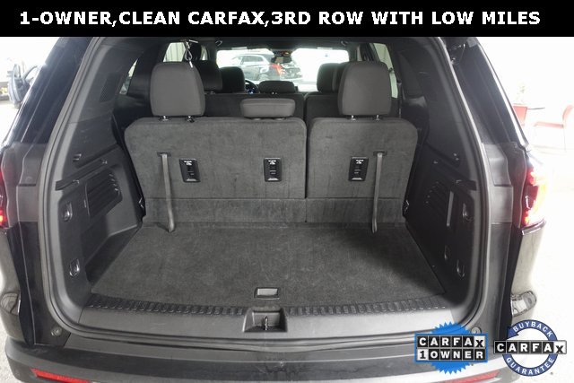 Used 2025 GMC Acadia Elevation image 11