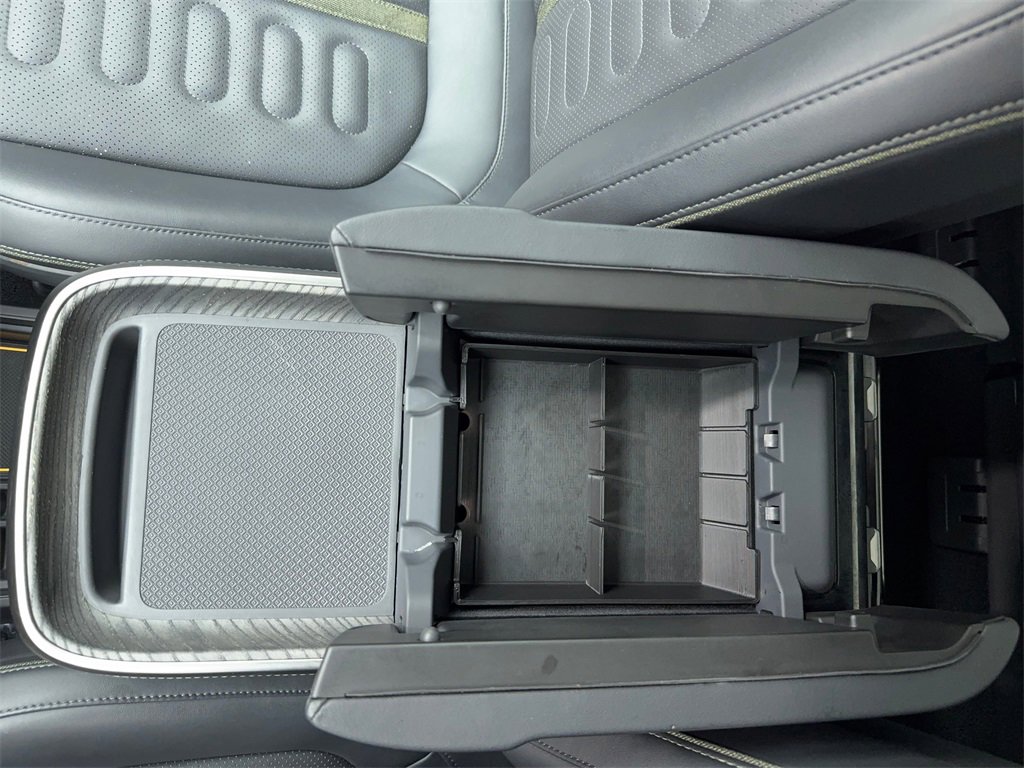 Used 2022 Rivian R1T Adventure image 37