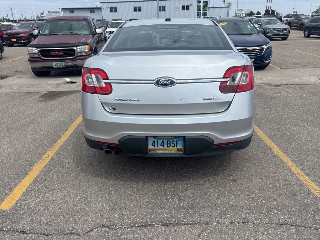 Used 2011 Ford Taurus SEL FWD image 6