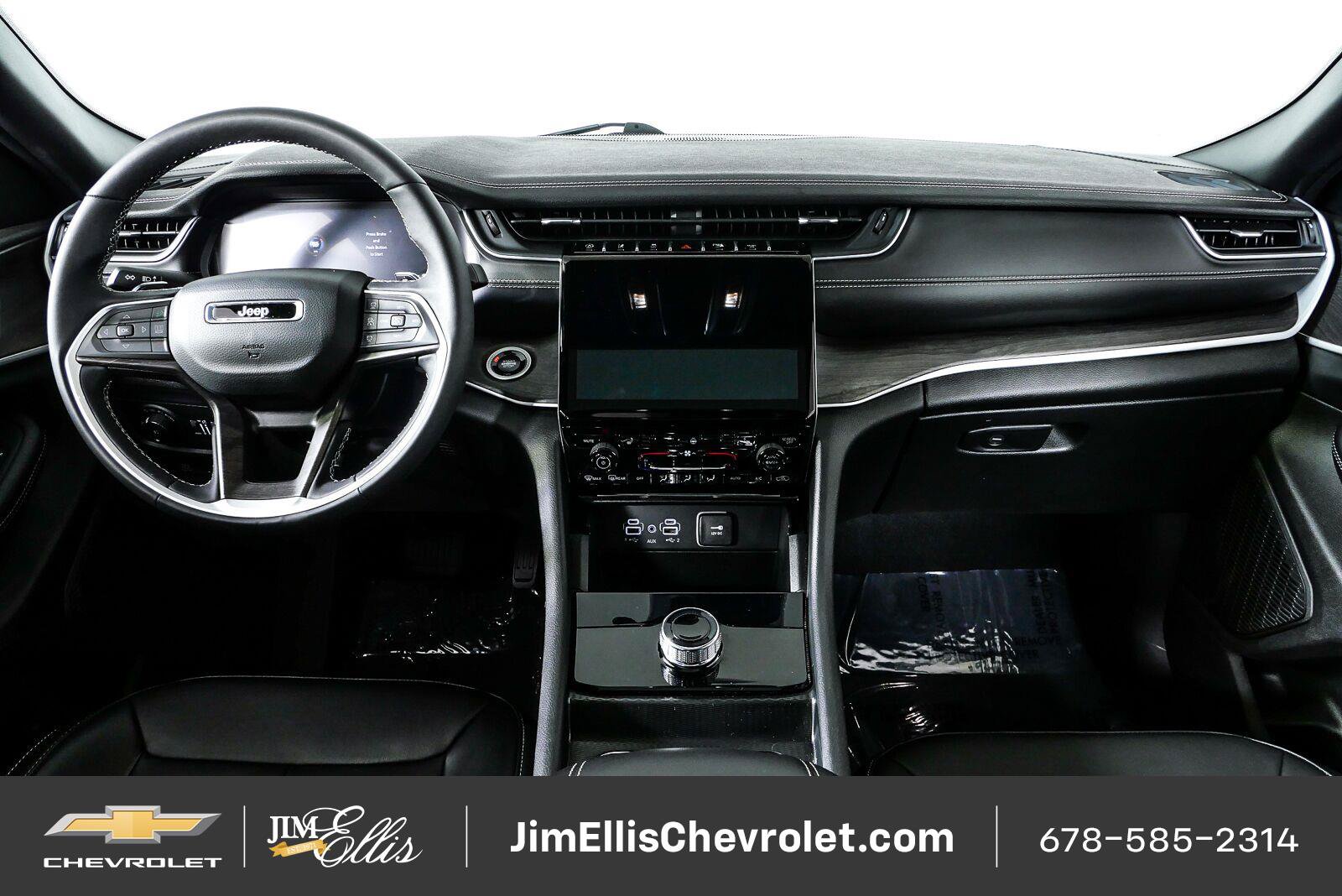 Used 2025 Jeep Grand Cherokee Limited w/ Black Appearance Package RWD image 20