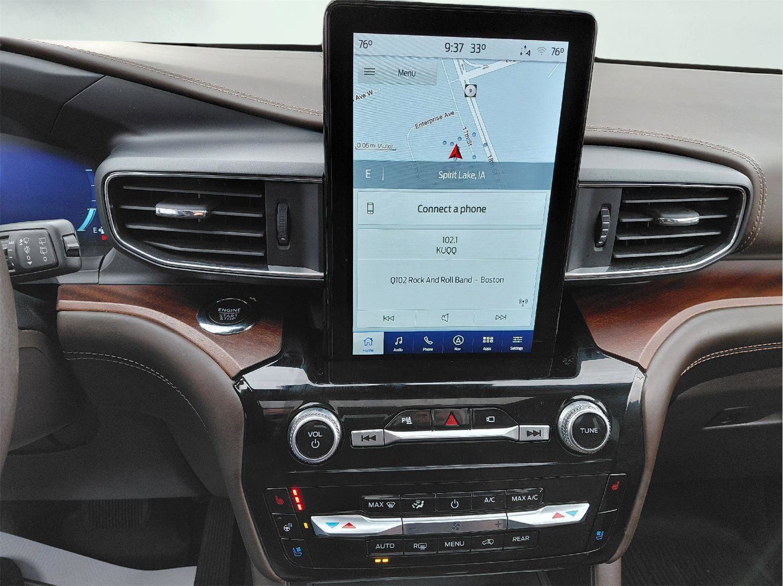 Used 2022 Ford Explorer King Ranch w/ Premium Technology Package image 31