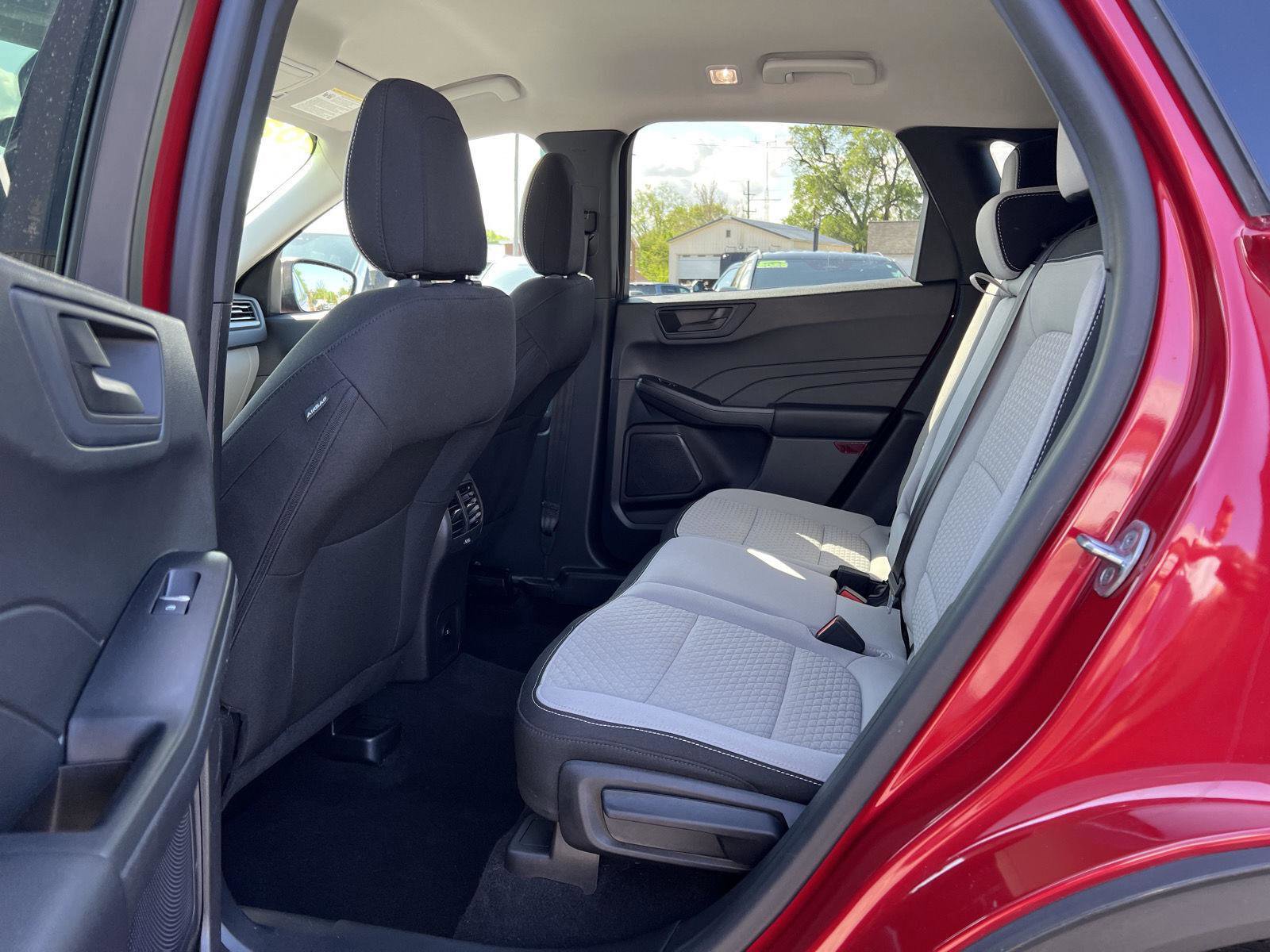 Used 2023 Ford Escape Active w/ Tech Pack #1 AWD/4WD image 38
