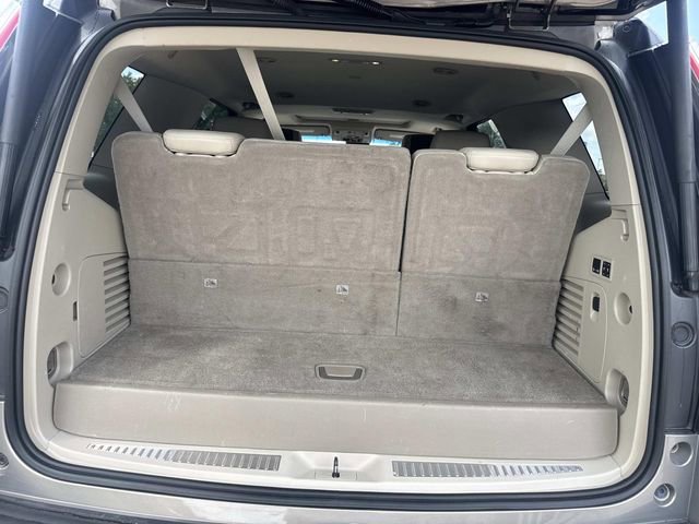 Used 2019 Cadillac Escalade Luxury image 14