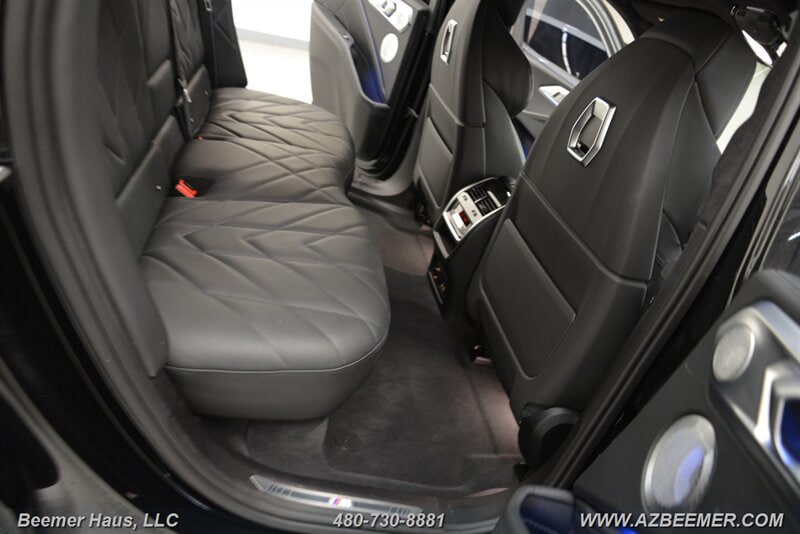 Used 2023 BMW XM AWD/4WD image 23