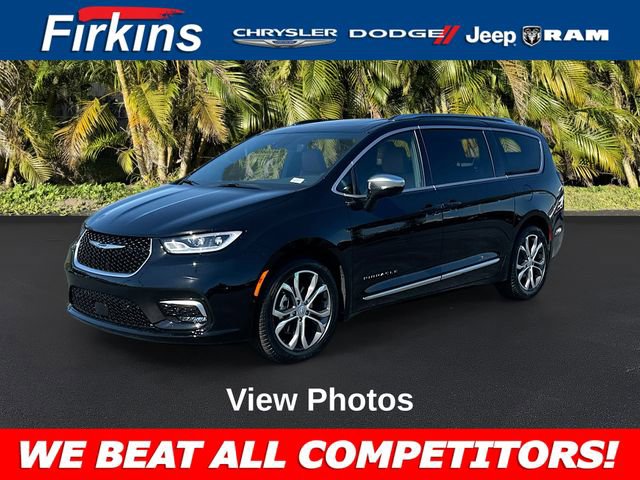 New 2026 Chrysler Pacifica Pinnacle w/ Trailer Tow Group video 1