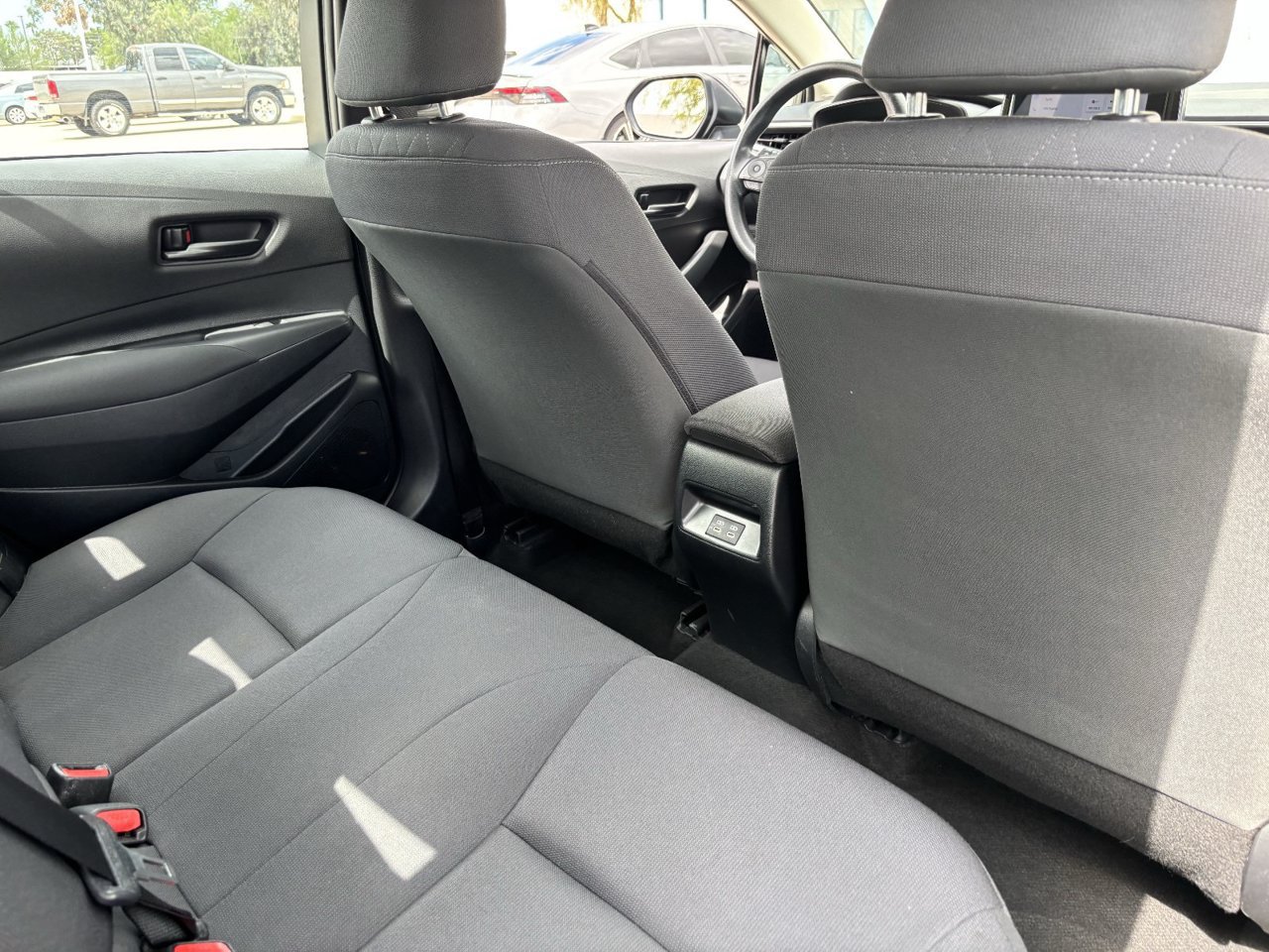 Used 2024 Toyota Corolla LE FWD image 11