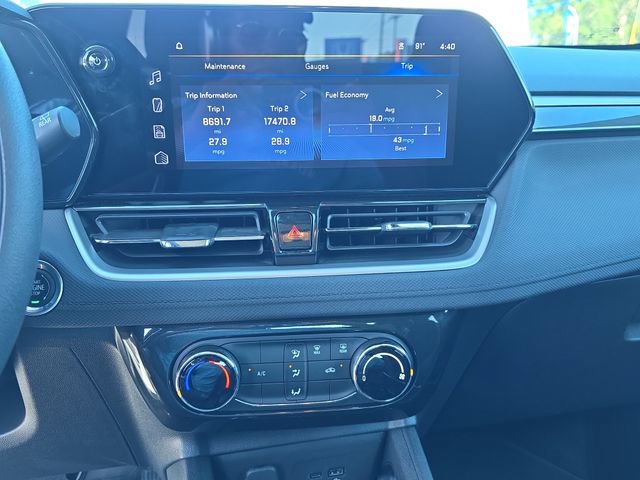 Used 2025 Chevrolet TrailBlazer LT AWD/4WD image 23