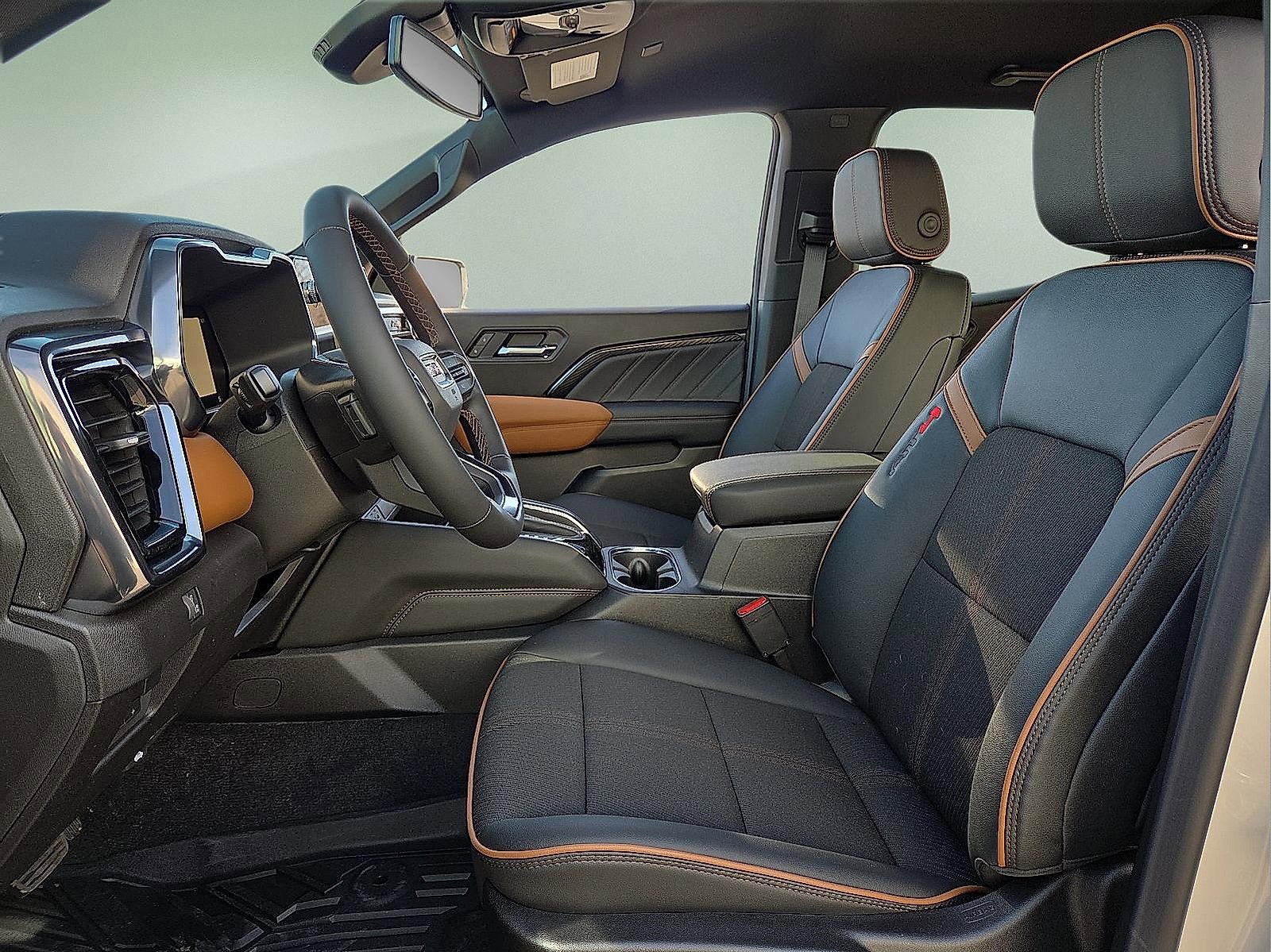 New 2026 GMC Canyon AT4 image 13