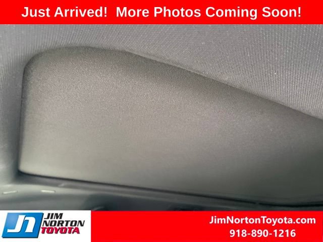 Used 2021 Chrysler Pacifica Limited w/ Premium & Safety Sphere Group FWD image 11