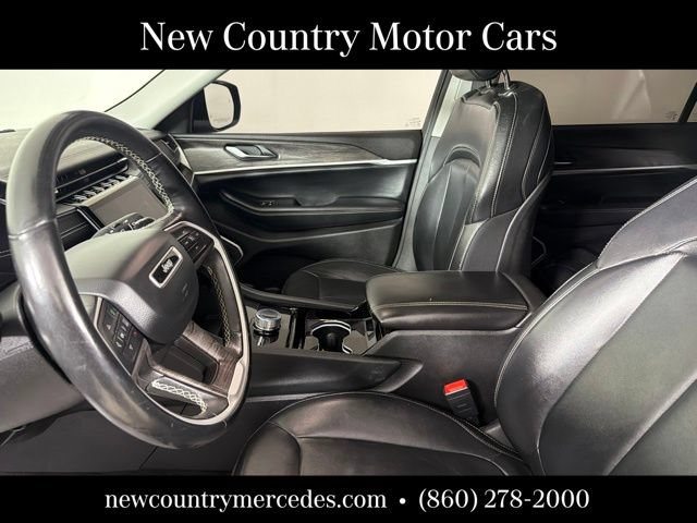 Used 2021 Jeep Grand Cherokee L Limited AWD/4WD image 11