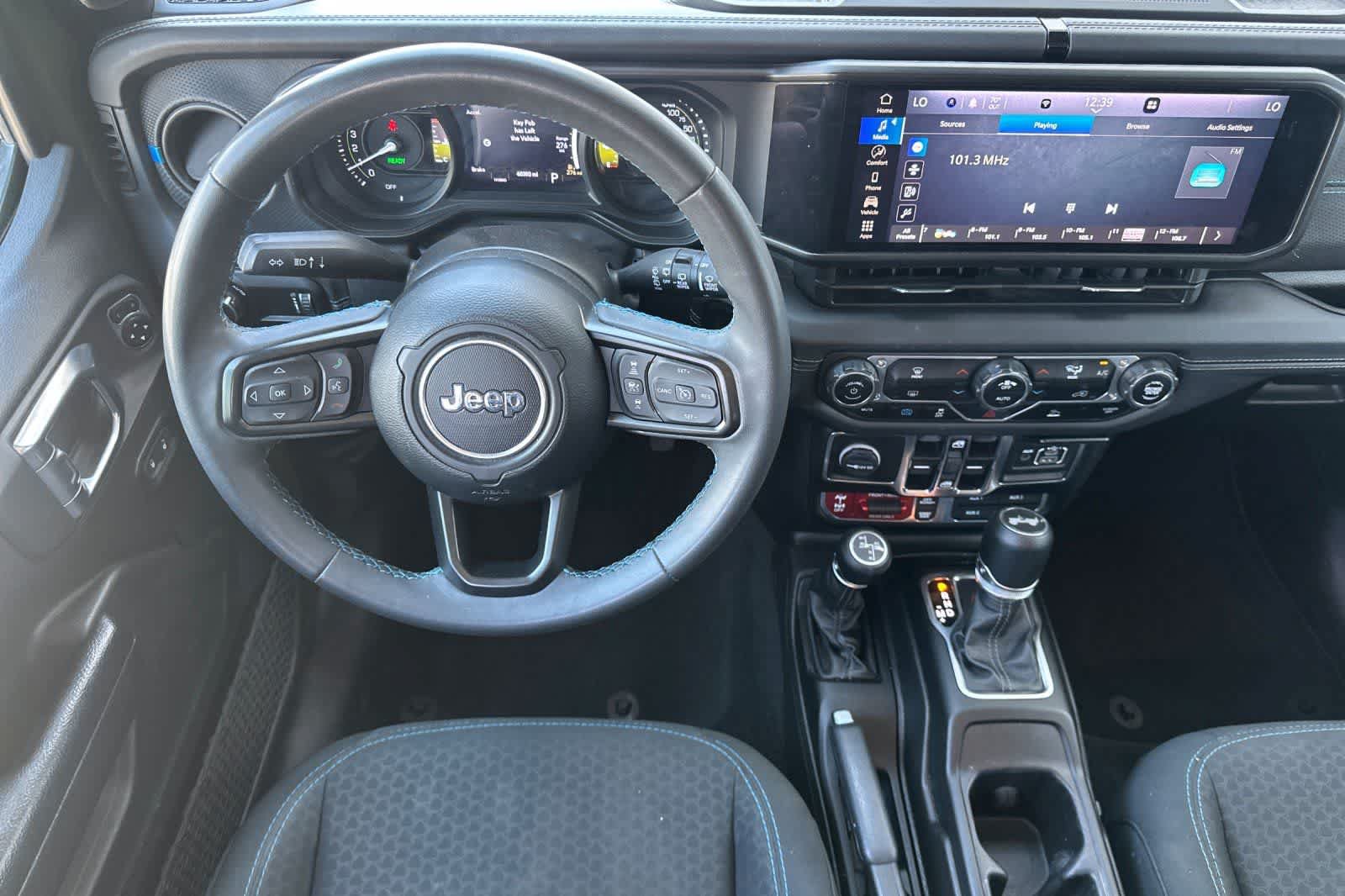 Used 2024 Jeep Wrangler Unlimited Rubicon 4xe AWD/4WD image 14