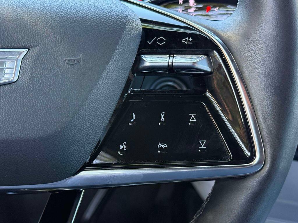 Used 2024 Cadillac Lyriq Luxury RWD image 31
