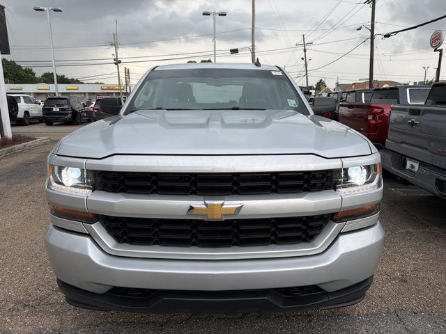Used 2018 Chevrolet Silverado 1500 Custom w/ Custom Value Package AWD/4WD image 2