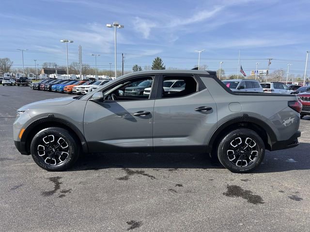 Used 2023 Hyundai Santa Cruz SE image 4