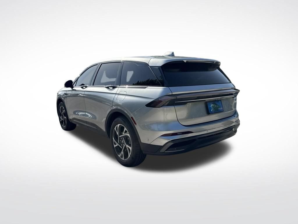 Used 2024 Lincoln Nautilus Premier w/ Jet Appearance Package AWD/4WD image 6