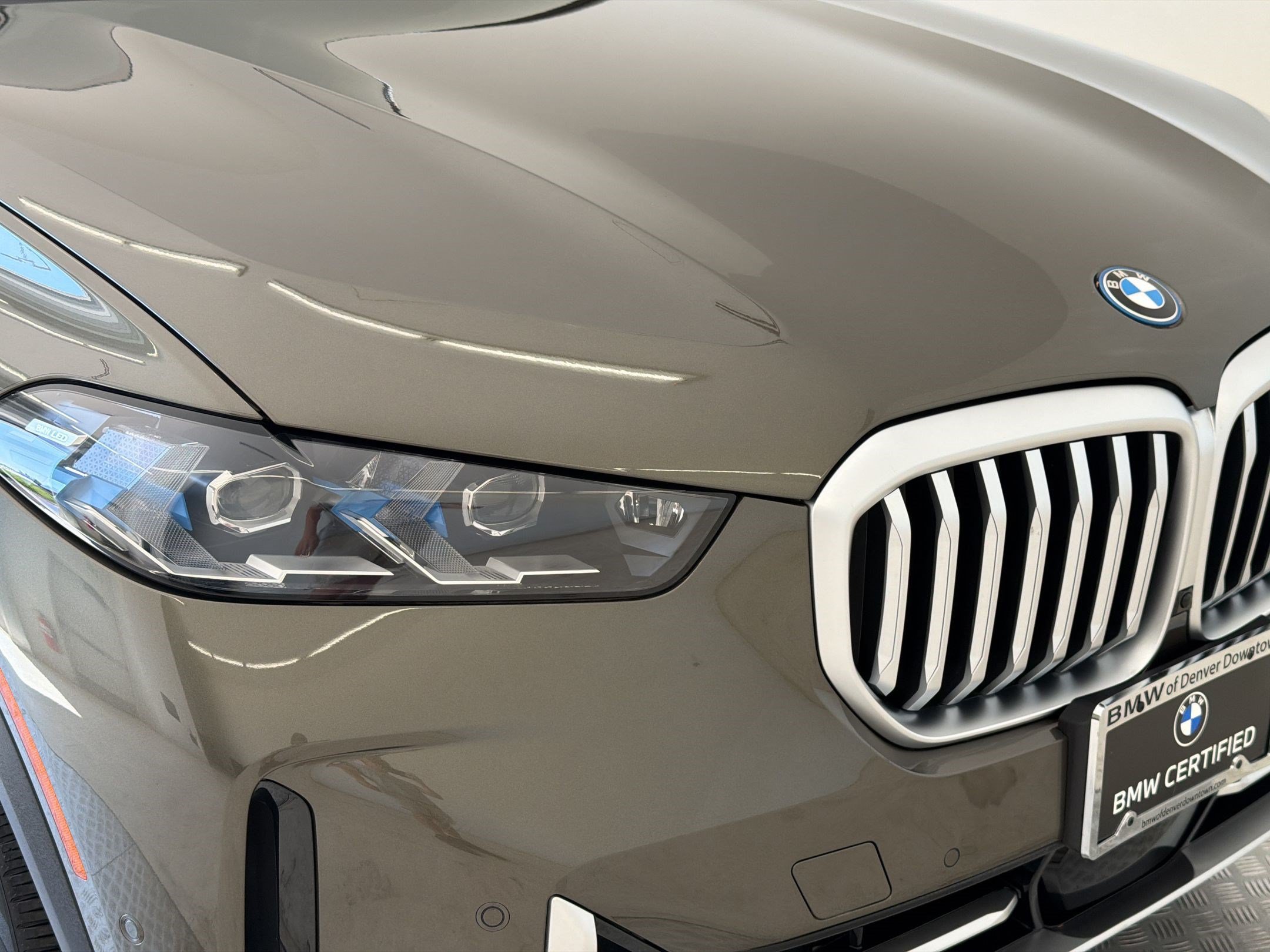 Used 2025 BMW X5 xDrive50e AWD/4WD image 12