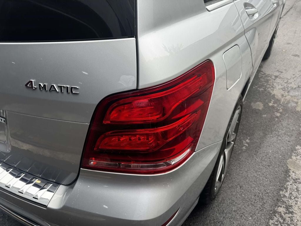 Used 2015 Mercedes-Benz GLK 350 4MATIC image 11