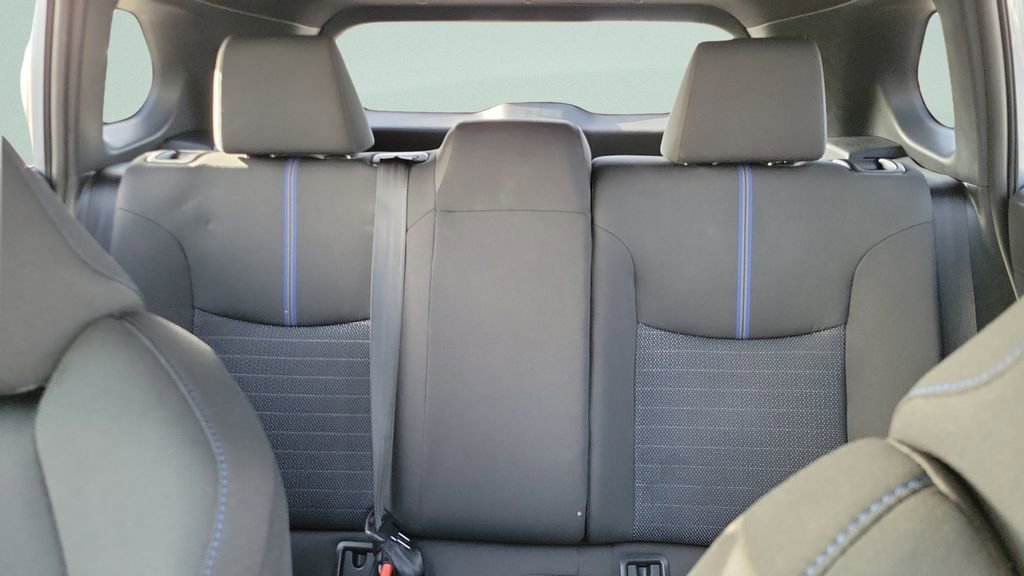 Used 2024 Toyota Corolla Cross SE image 13