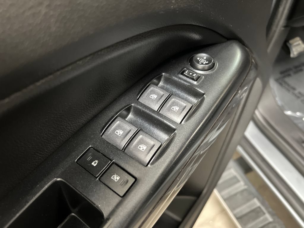 Used 2019 GMC Canyon SLT w/ Driver Alert Package RWD image 11