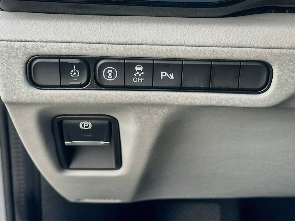 Used 2023 Acura MDX w/ Technology Package FWD image 10