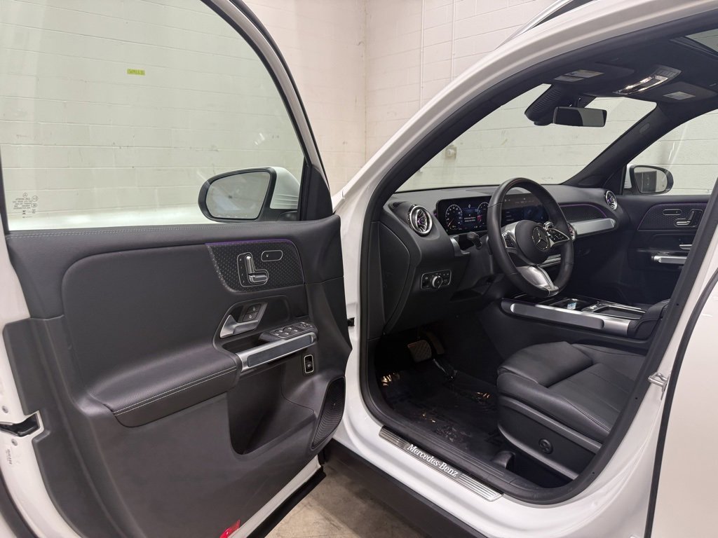 Used 2024 Mercedes-Benz GLB 250 image 12