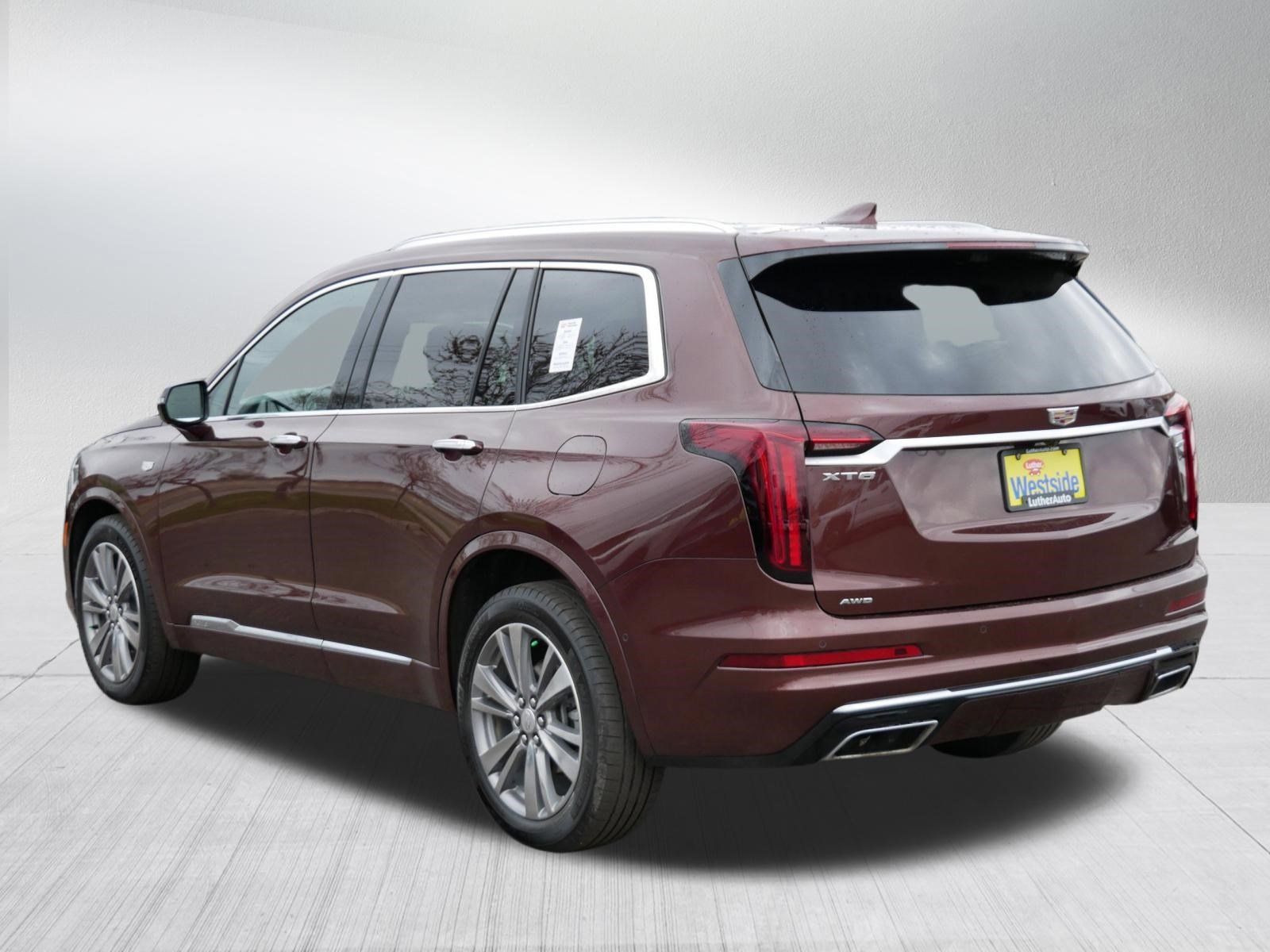 Used 2022 Cadillac XT6 Premium Luxury w/ Platinum Package AWD/4WD image 5