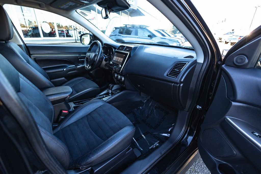 Used 2024 Mitsubishi Outlander Sport SE AWD/4WD image 27
