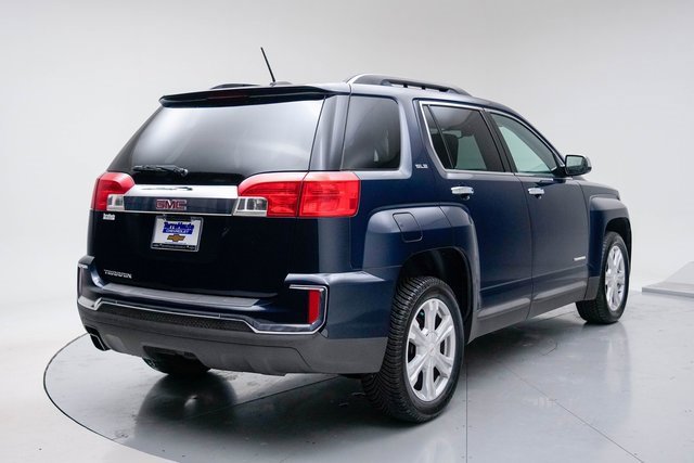Used 2017 GMC Terrain SLE w/ Chrome Edition image 6