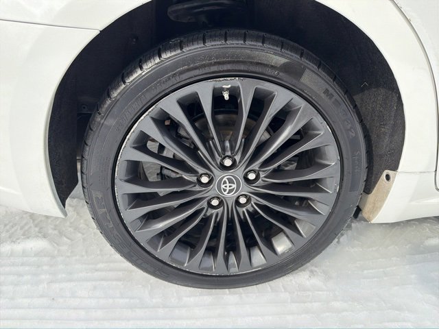 Used 2017 Toyota Avalon Touring w/ Carpet Mat Package image 9