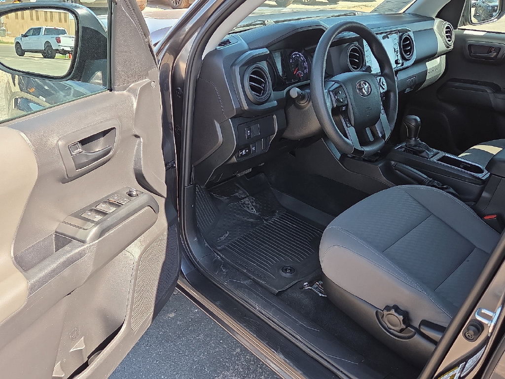Used 2023 Toyota Tacoma SR AWD/4WD image 20